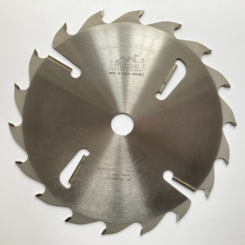 Пильный диск для многопильных станков с подрезными ножами PILANA 300x30x3.2/2.2 z18+4 WZ-TOS